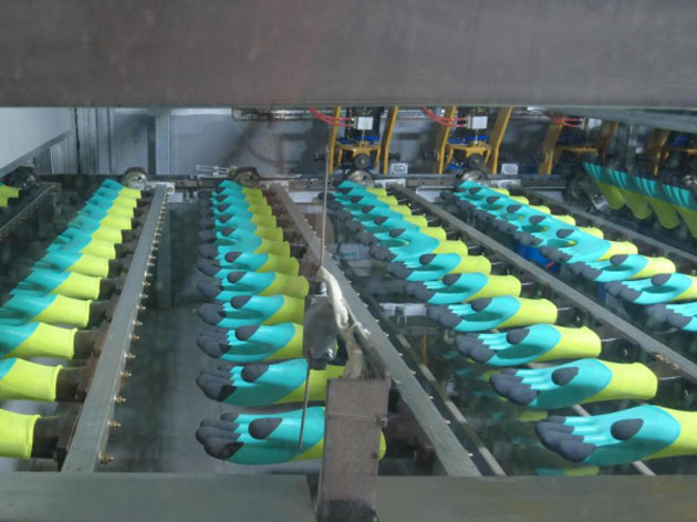 Latex Dual-Color Breathable Gloves Dipping Line
